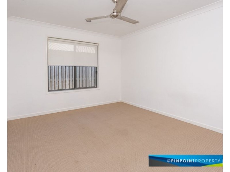 76 Newport Parade, Blacks Beach QLD 4740