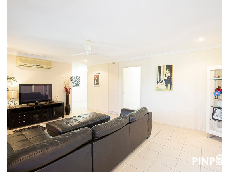 2/2 Dustwill Street, Eimeo QLD 4740