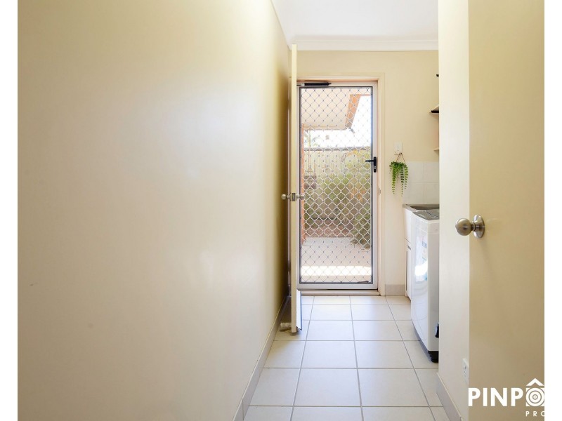 2/2 Dustwill Street, Eimeo QLD 4740