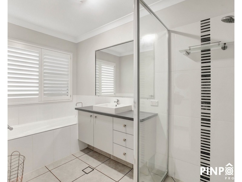 34 Fairway Drive, Bakers Creek QLD 4740