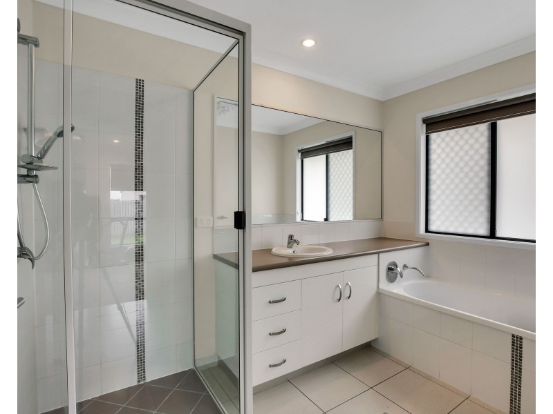 63 Montgomery Street, Rural View QLD 4740