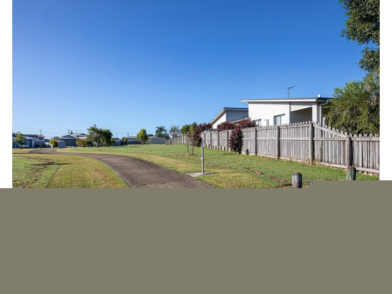 1/25 Reef Drive, Sarina QLD 4737