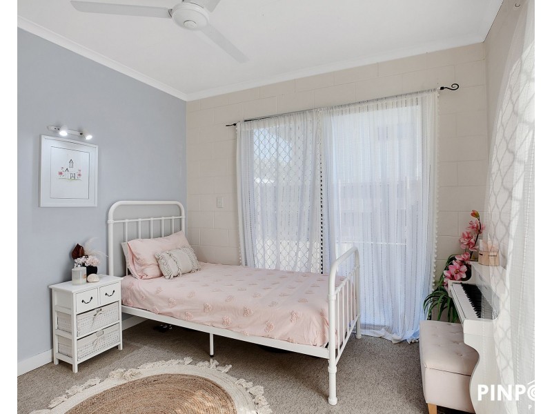 8 Jansen Street, Slade Point QLD 4740