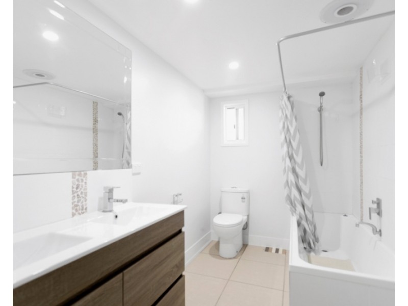 24 Waverley Street, Bucasia QLD 4750