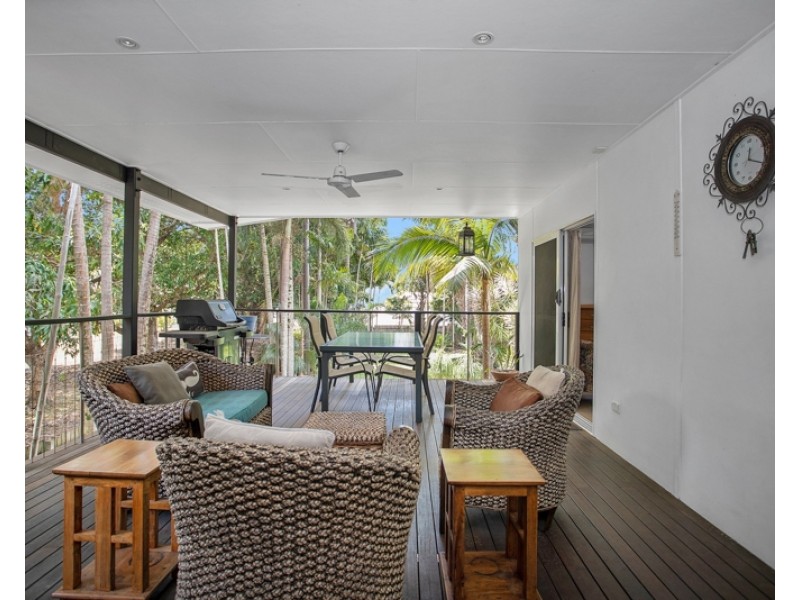 24 Waverley Street, Bucasia QLD 4750