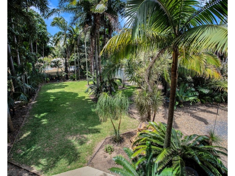 24 Waverley Street, Bucasia QLD 4750