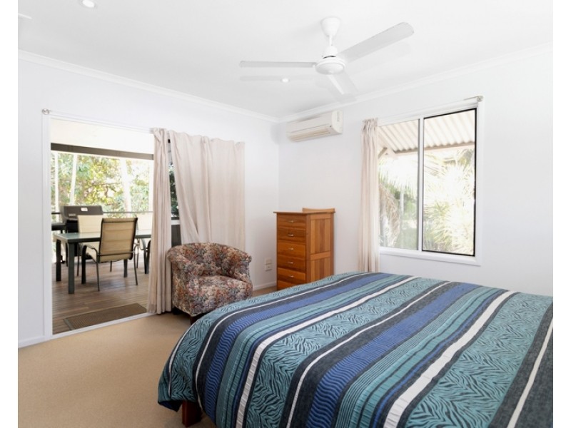 24 Waverley Street, Bucasia QLD 4750