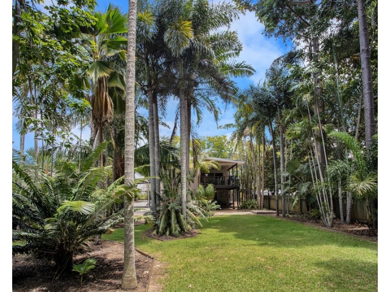 24 Waverley Street, Bucasia QLD 4750