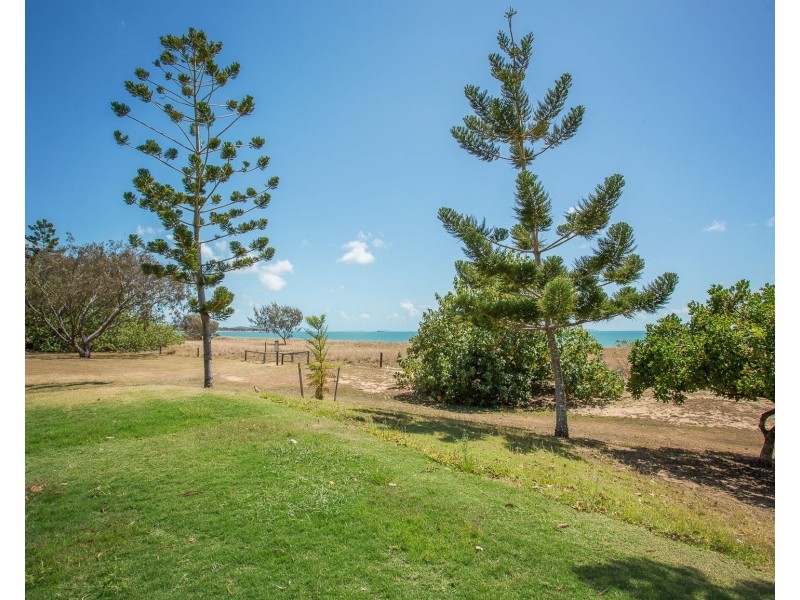 24 Waverley Street, Bucasia QLD 4750