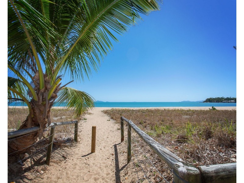 24 Waverley Street, Bucasia QLD 4750