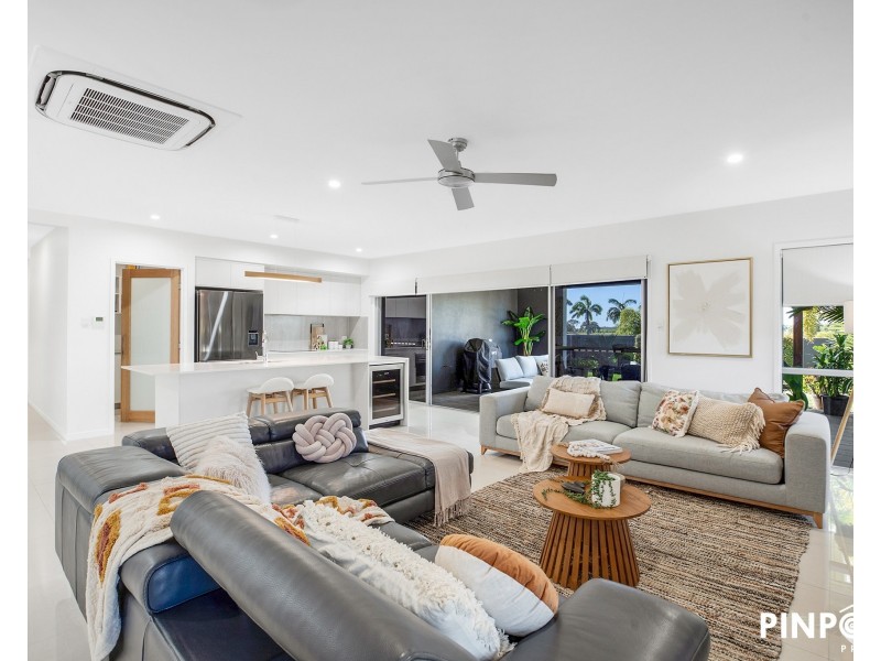 13 Darcy Boulevard, Beaconsfield QLD 4740
