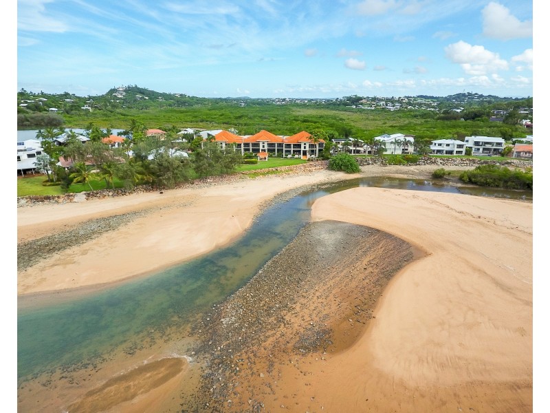 4/38 Beach Road, Dolphin Heads QLD 4740