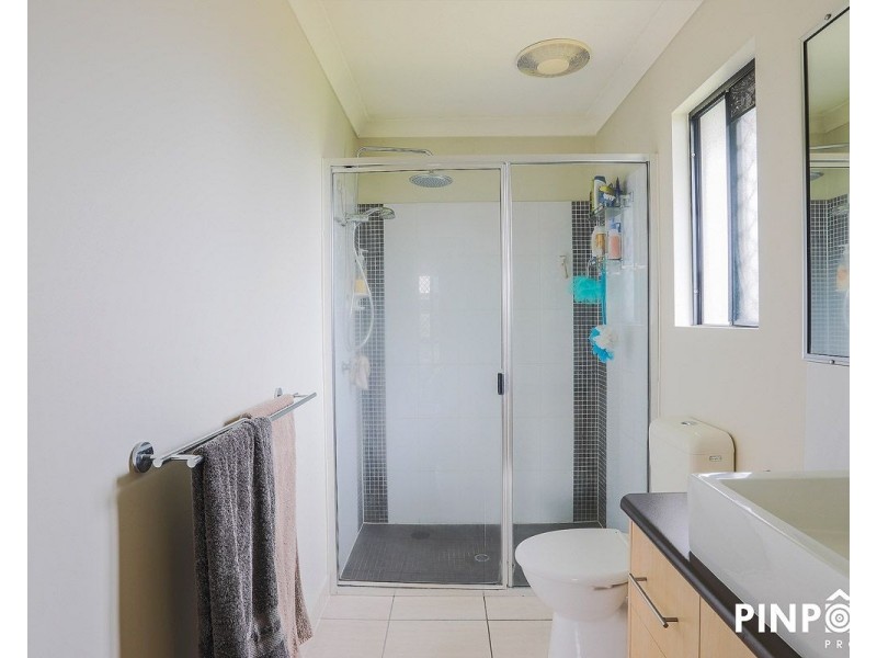 20 Cutfield Street, Glenella QLD 4740