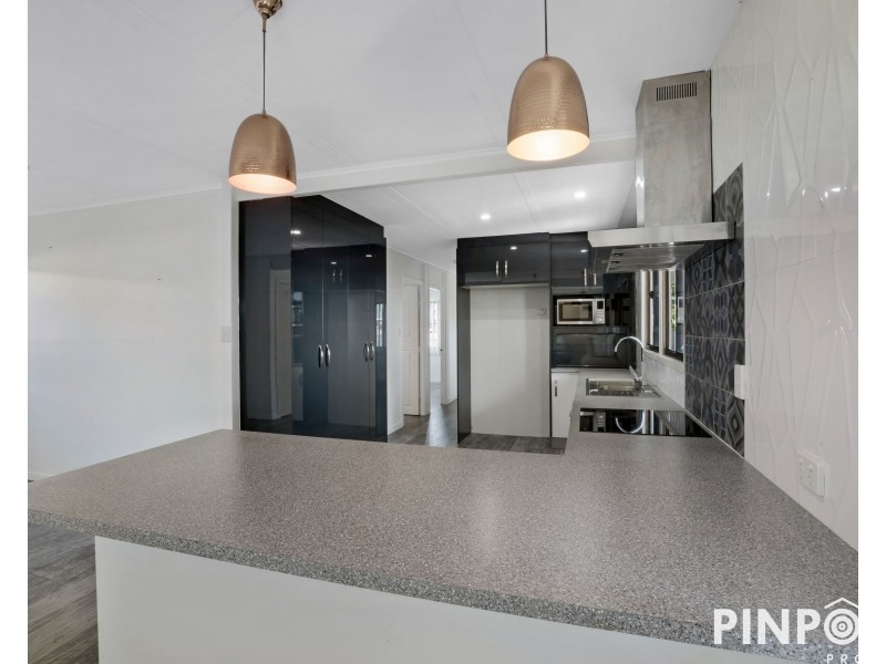 7 McHugh Street, Rural View QLD 4740