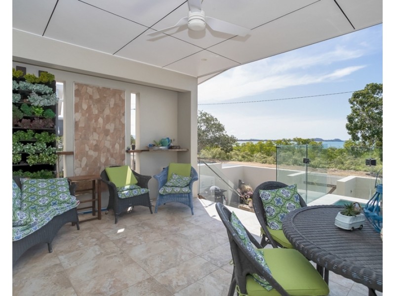 25A Slade Esplanade, Slade Point QLD 4740