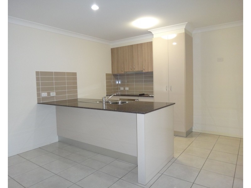 2/80 Scarborough Circuit, Blacks Beach QLD 4740