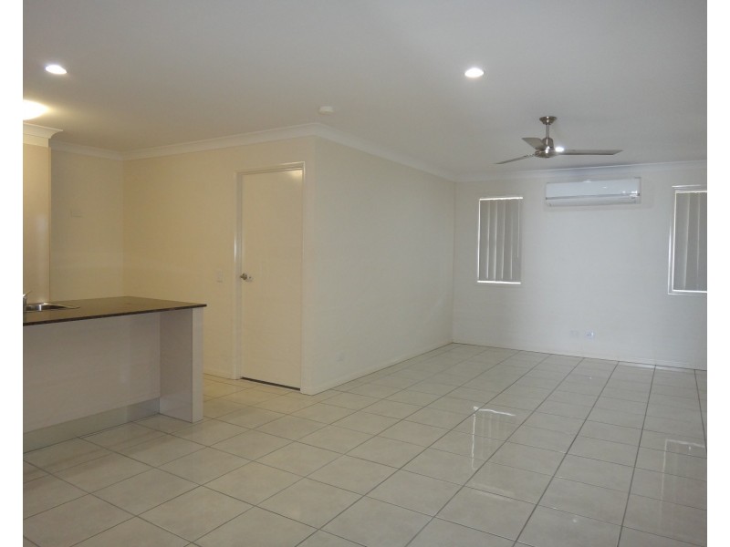 2/80 Scarborough Circuit, Blacks Beach QLD 4740