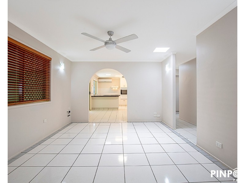 6 Shiral Drive, Beaconsfield QLD 4740