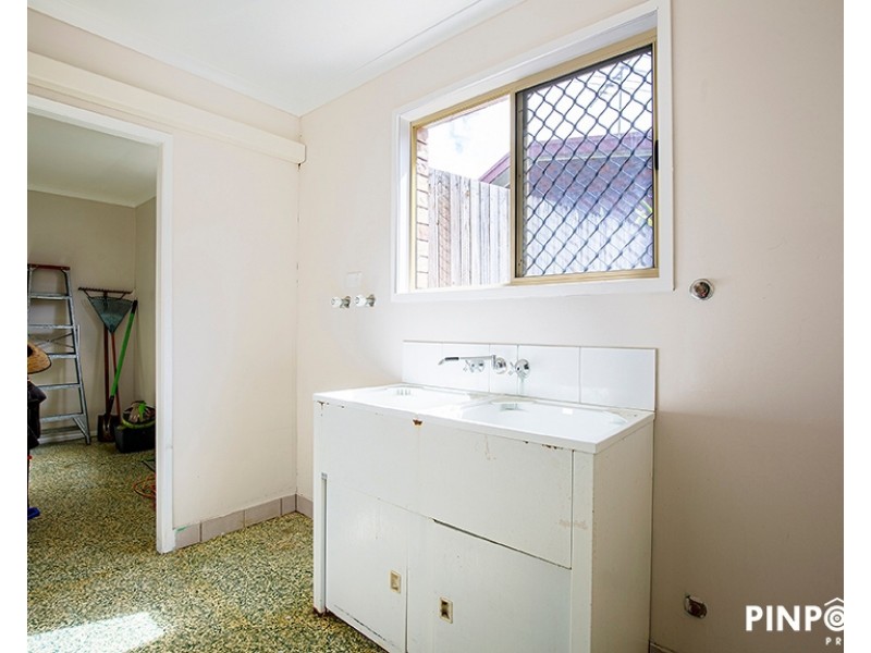 6 Shiral Drive, Beaconsfield QLD 4740