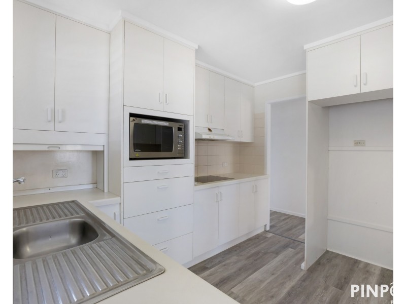 19 Weir Street, East Mackay QLD 4740