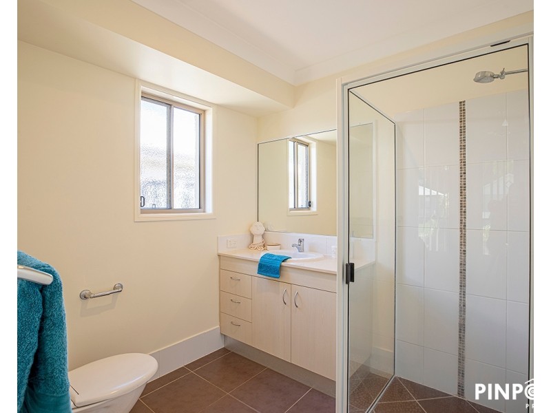 16 Newport Parade, Blacks Beach QLD 4740