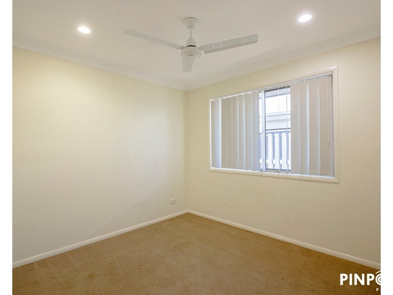 16 Newport Parade, Blacks Beach QLD 4740