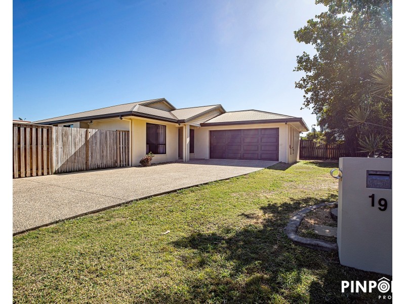 19 Narrabeen Street, Blacks Beach QLD 4740