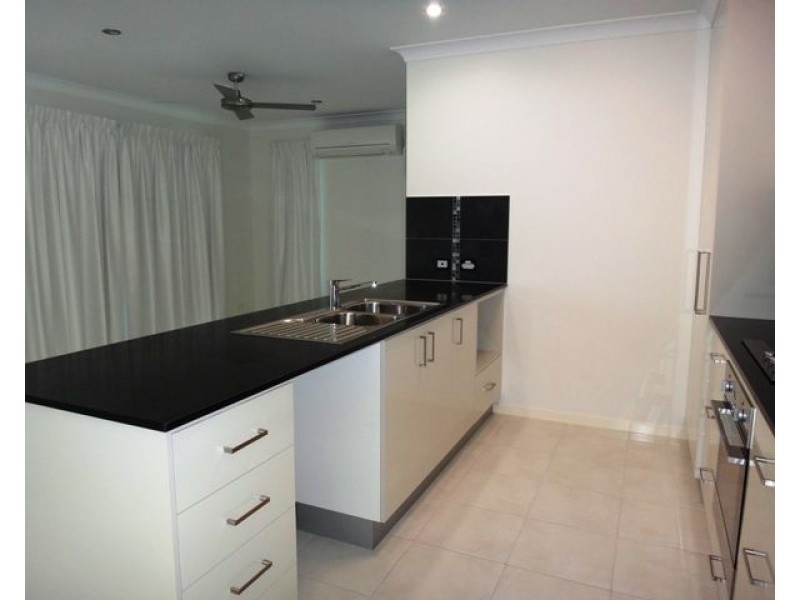 42 Millennium Drive, Sarina QLD 4737