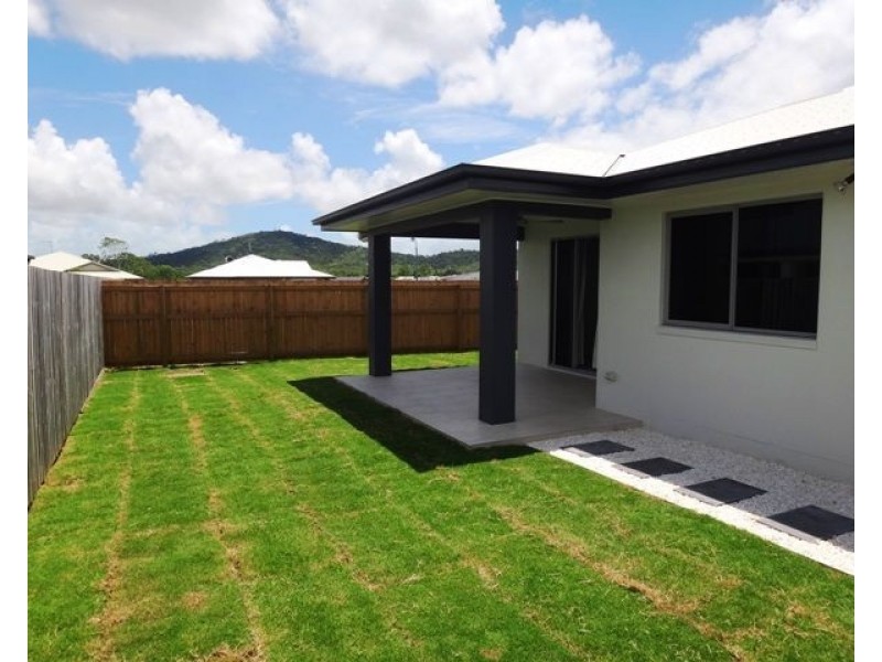 42 Millennium Drive, Sarina QLD 4737
