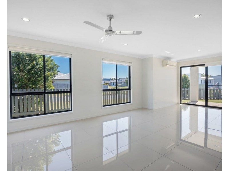 1/24 Farming Road, Ooralea QLD 4740