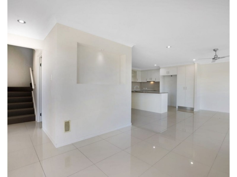 1/24 Farming Road, Ooralea QLD 4740