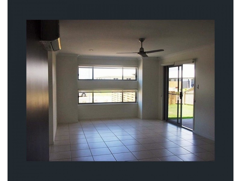 1/18 Benarid Drive, Ooralea QLD 4740