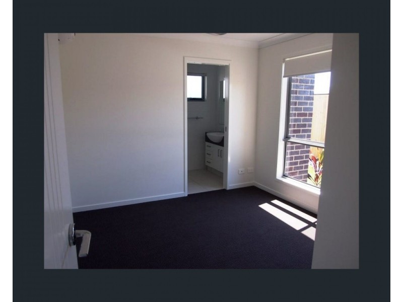 1/18 Benarid Drive, Ooralea QLD 4740