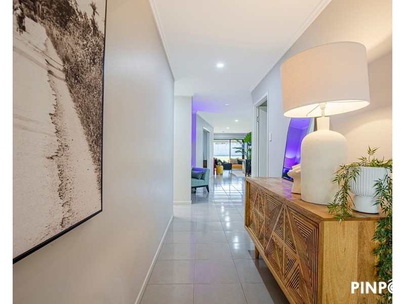 13 Majesty Street, Rural View QLD 4740