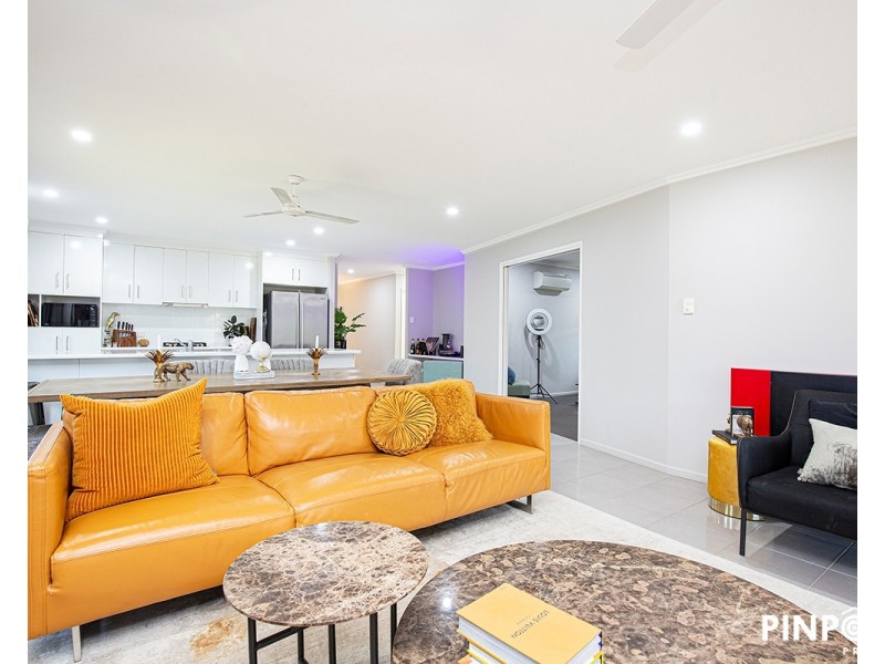 13 Majesty Street, Rural View QLD 4740