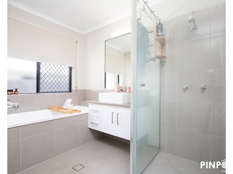 13 Majesty Street, Rural View QLD 4740