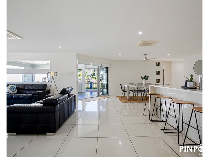 3 Ahern Court, Rural View QLD 4740