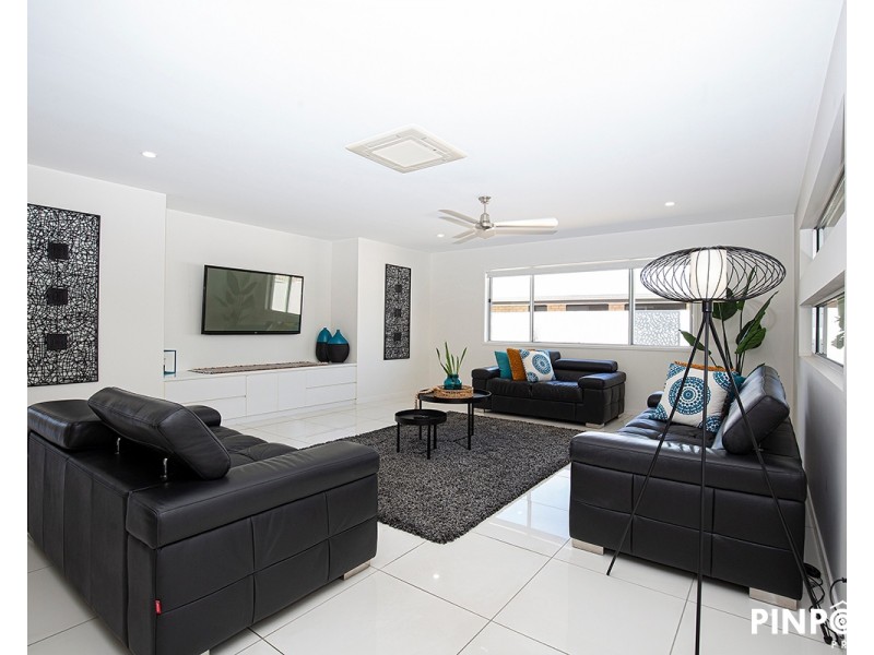 3 Ahern Court, Rural View QLD 4740