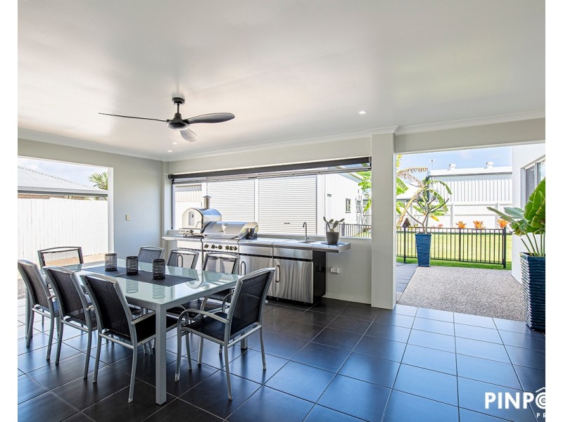 3 Ahern Court, Rural View QLD 4740