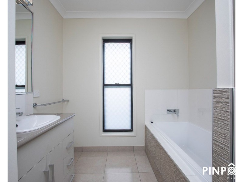38 Field Street, West Mackay QLD 4740