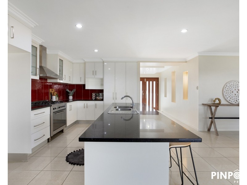 30 Debbiesue Drive, Mount Pleasant QLD 4740