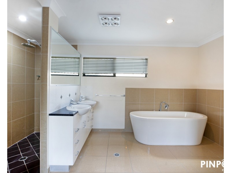 30 Debbiesue Drive, Mount Pleasant QLD 4740