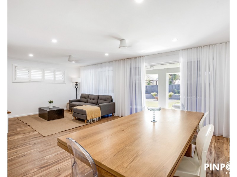 2/10 Bilgola Place, Blacks Beach QLD 4740