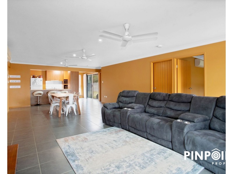 12 Patricia Circuit, Mirani QLD 4754