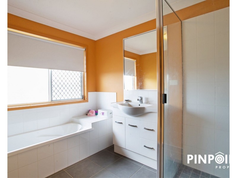 12 Patricia Circuit, Mirani QLD 4754