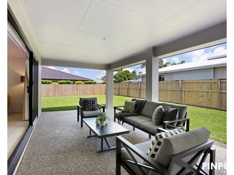 27 Gingham Street, Glenella QLD 4740