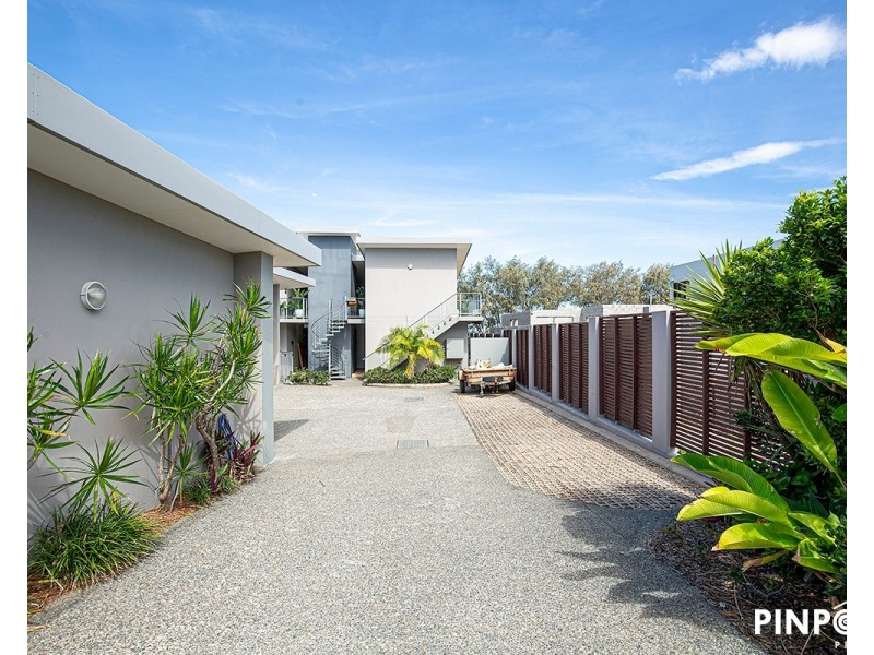 Lanterns, 1/14 Marina Beach Parade (East Point Drive), Mackay Harbour QLD 4740