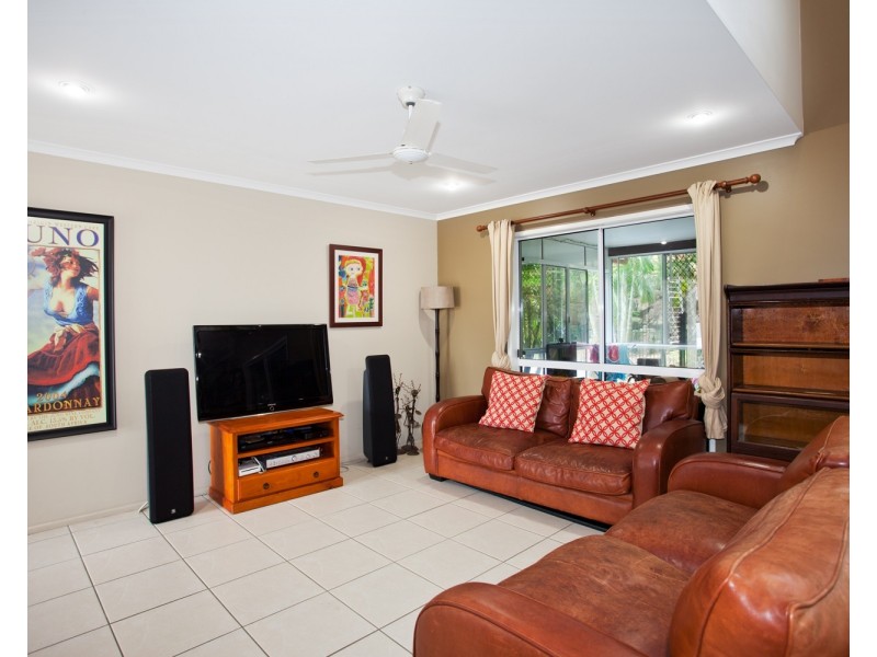 7 Navigator Court, Shoal Point QLD 4750