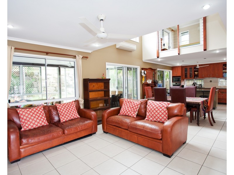 7 Navigator Court, Shoal Point QLD 4750