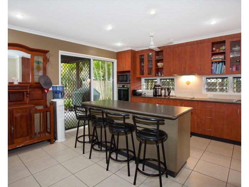 7 Navigator Court, Shoal Point QLD 4750